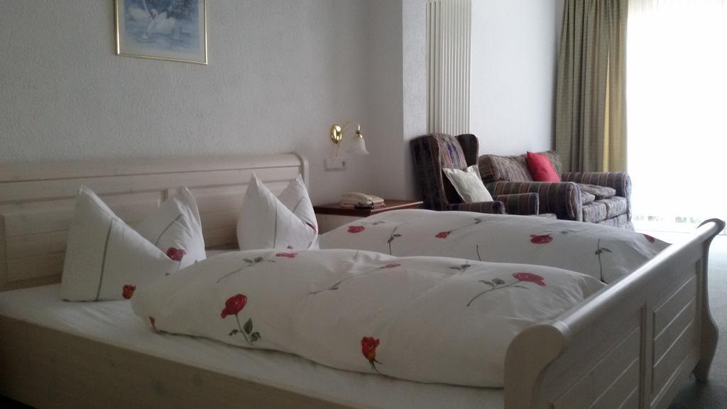 Hotel Schlossgarten Gladenbach Quarto foto